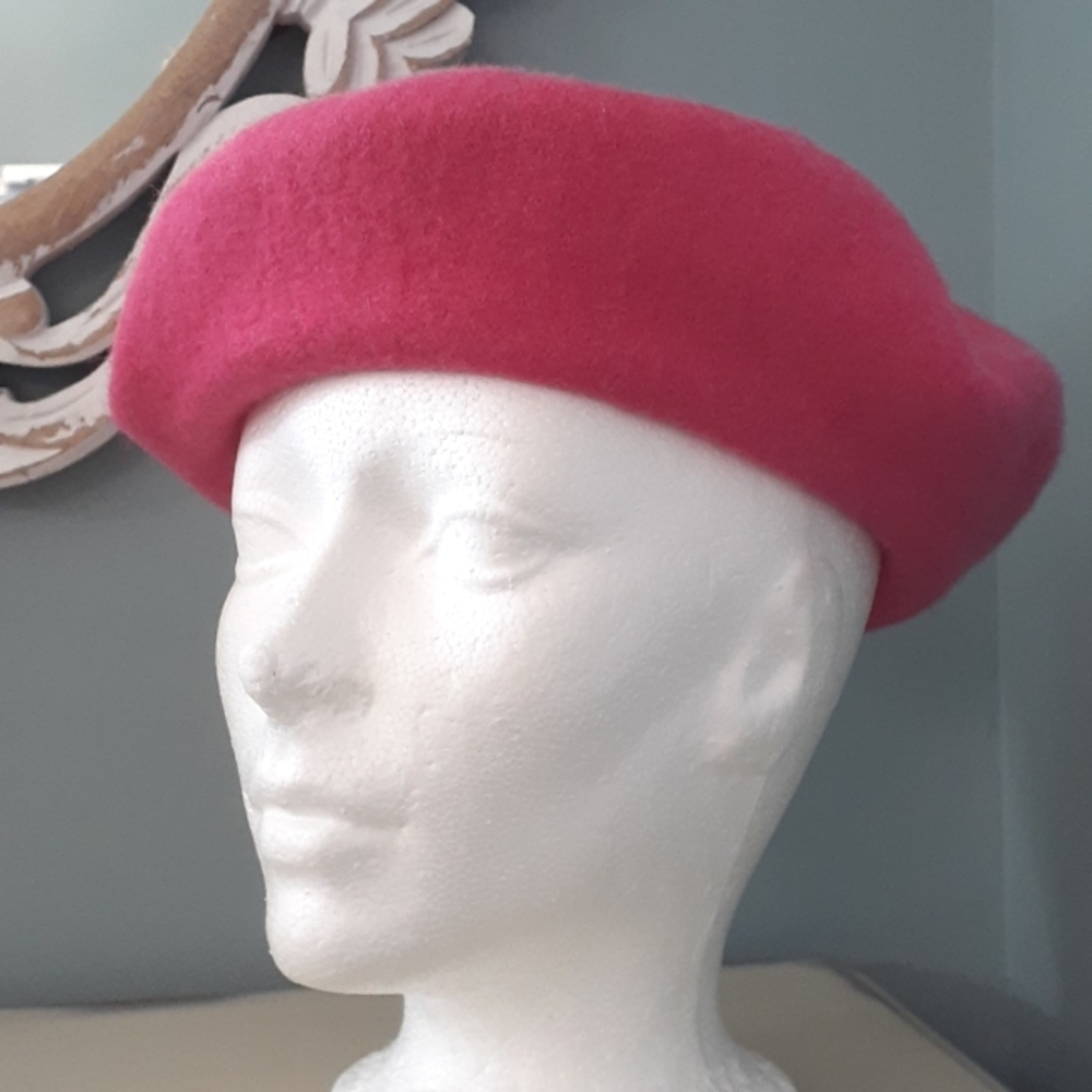 % Gap Sassy Pink 100% Wool Beret